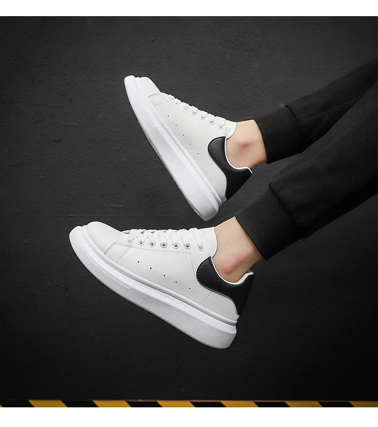 Classic Little White Shoes for Men's Casual Sports Shoes Leather Women Thick Bottom Board Shoes Student Sneaker Skate Shoes