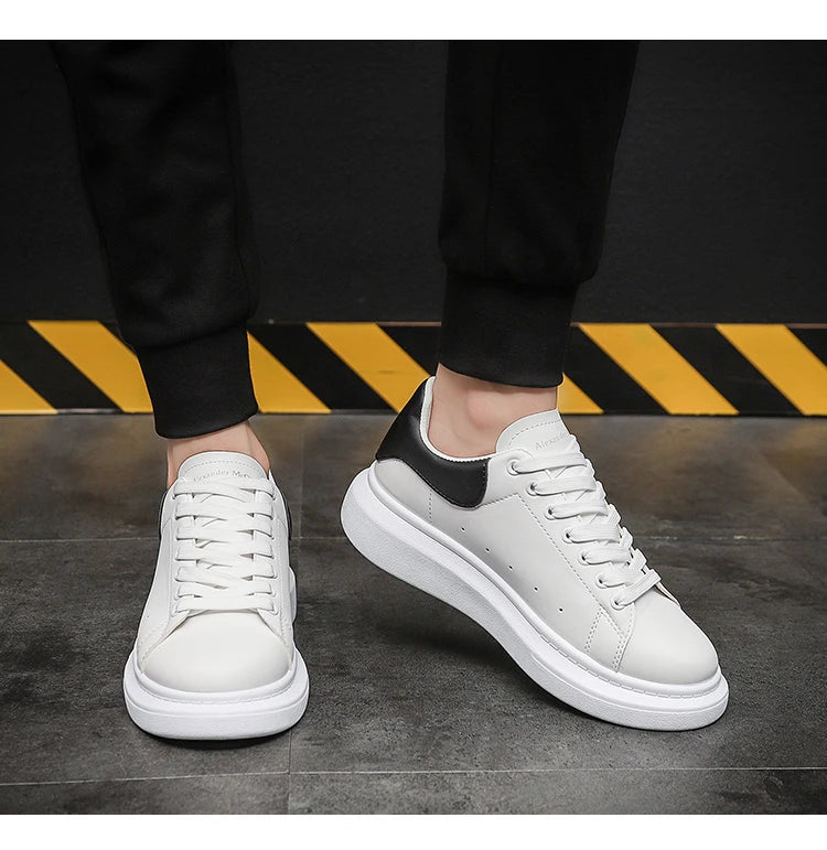 Classic Little White Shoes for Men's Casual Sports Shoes Leather Women Thick Bottom Board Shoes Student Sneaker Skate Shoes