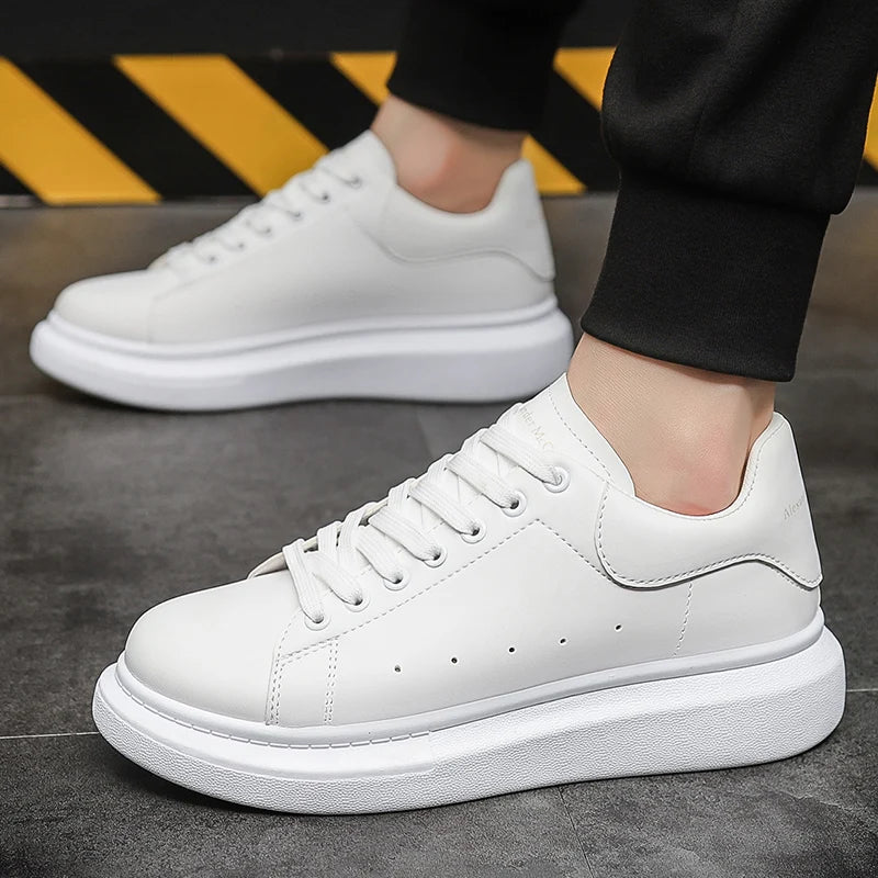 Classic Little White Shoes for Men's Casual Sports Shoes Leather Women Thick Bottom Board Shoes Student Sneaker Skate Shoes