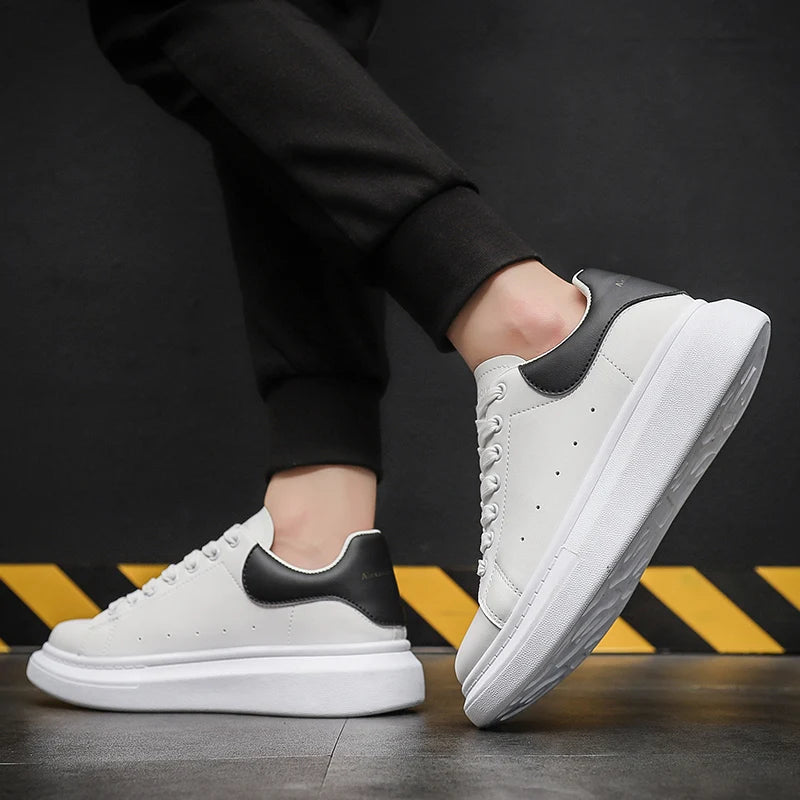 Classic Little White Shoes for Men's Casual Sports Shoes Leather Women Thick Bottom Board Shoes Student Sneaker Skate Shoes