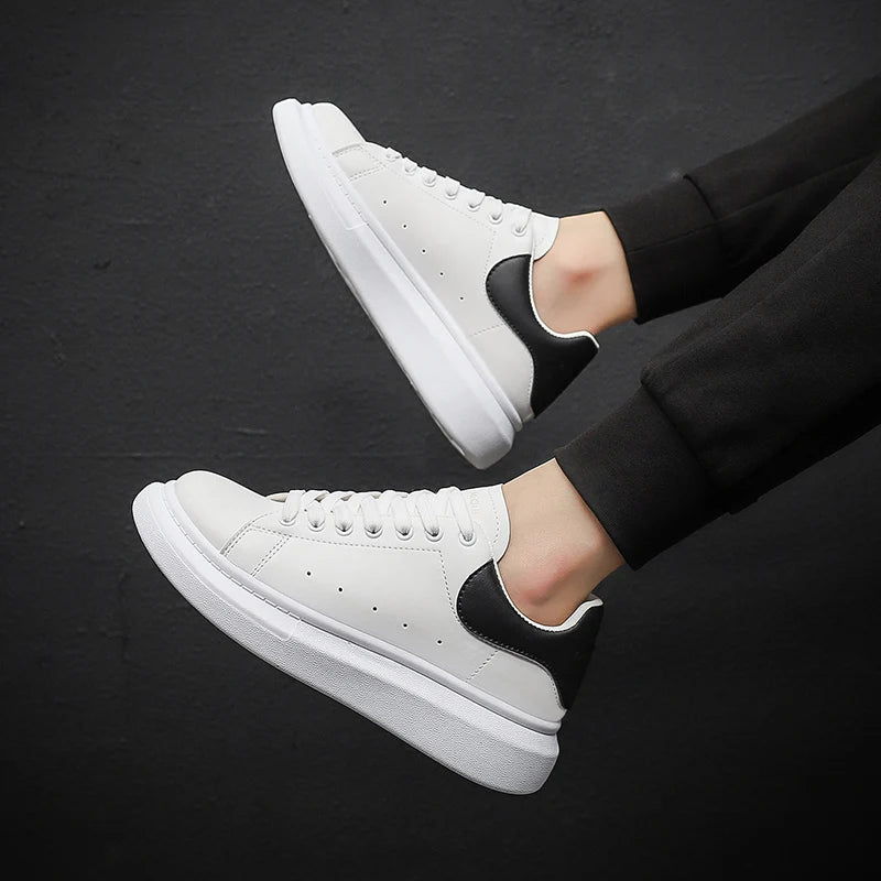 Classic Little White Shoes for Men's Casual Sports Shoes Leather Women Thick Bottom Board Shoes Student Sneaker Skate Shoes